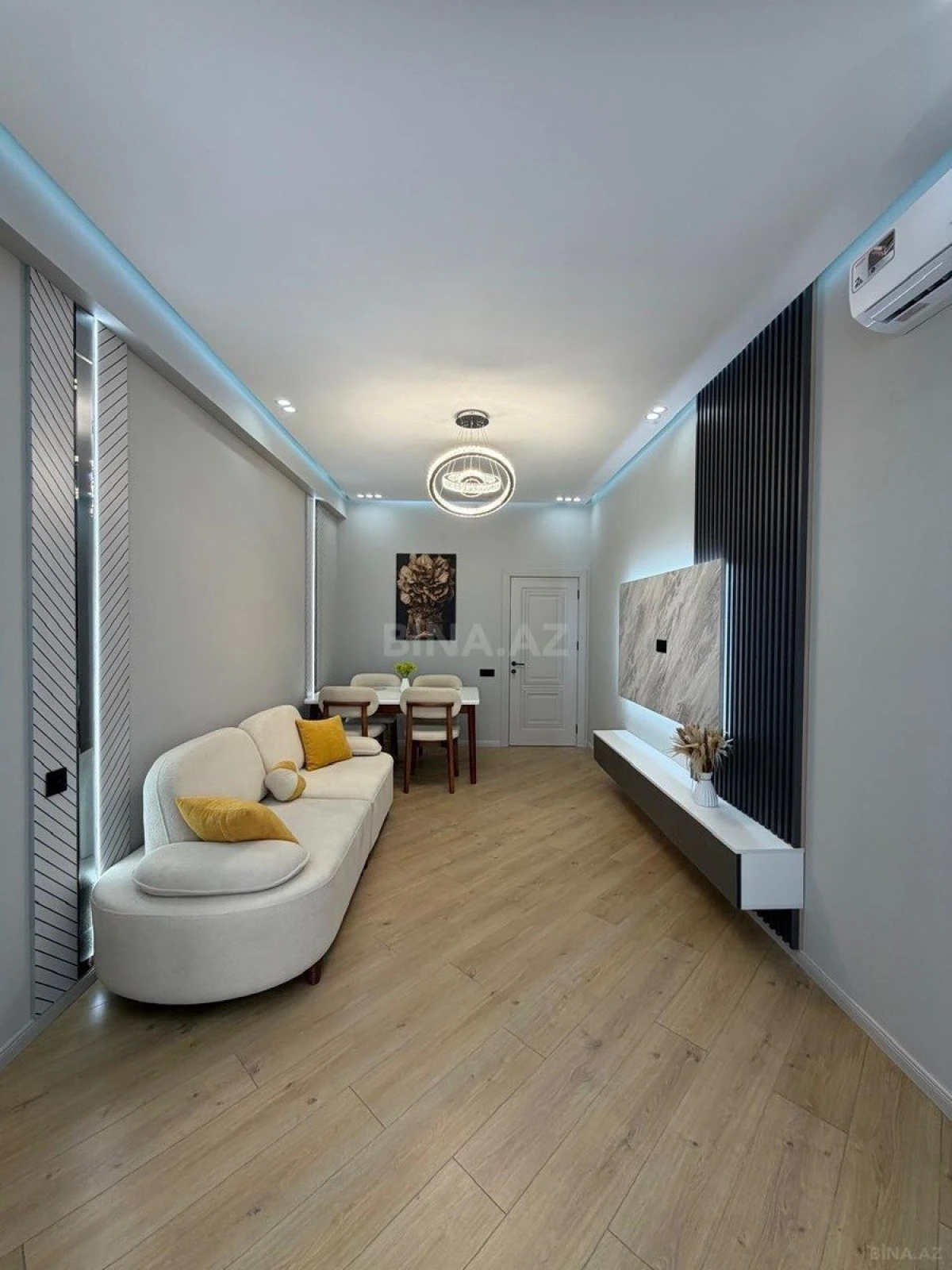 Satılır 2 otaqlı mənzil 55 m²