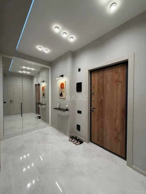 Satılır 2 otaqlı mənzil 55 m²