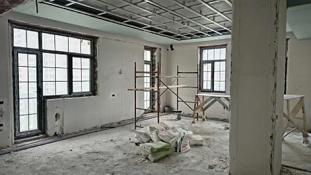 Satılır 5 otaqlı mənzil 247 m²