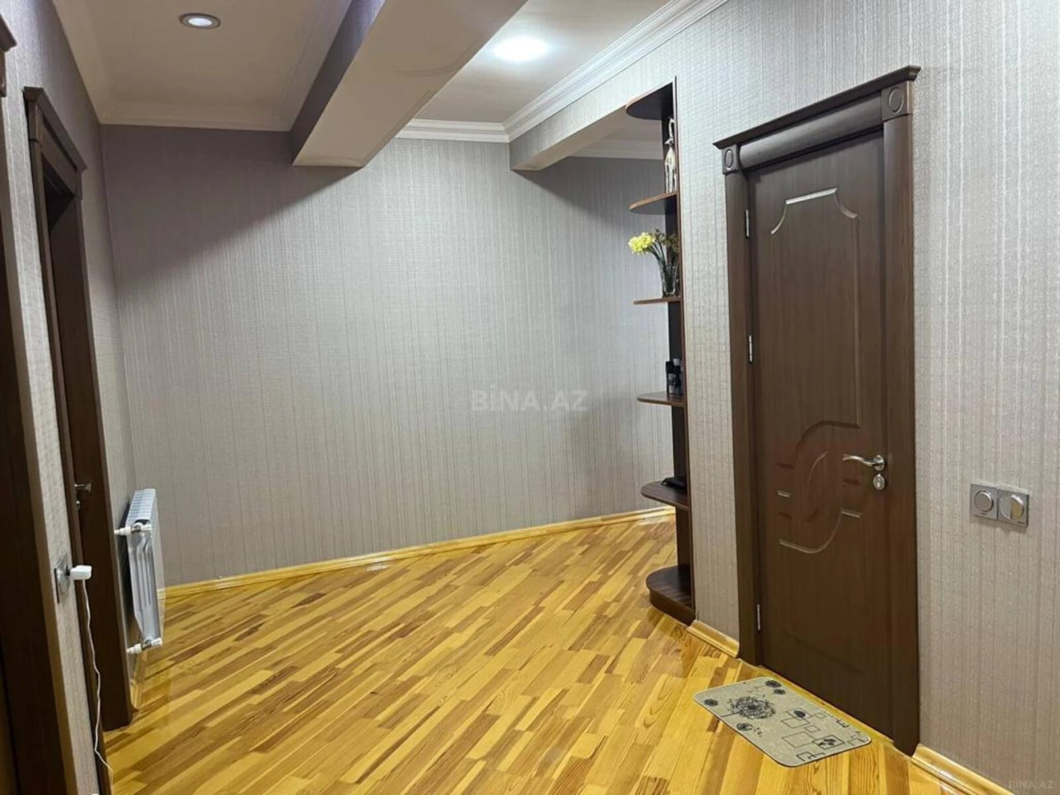 Satılır 3 otaqlı mənzil 120 m²