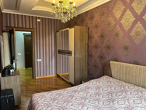 Satılır 3 otaqlı mənzil 120 m²