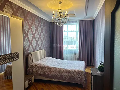 Satılır 3 otaqlı mənzil 120 m²