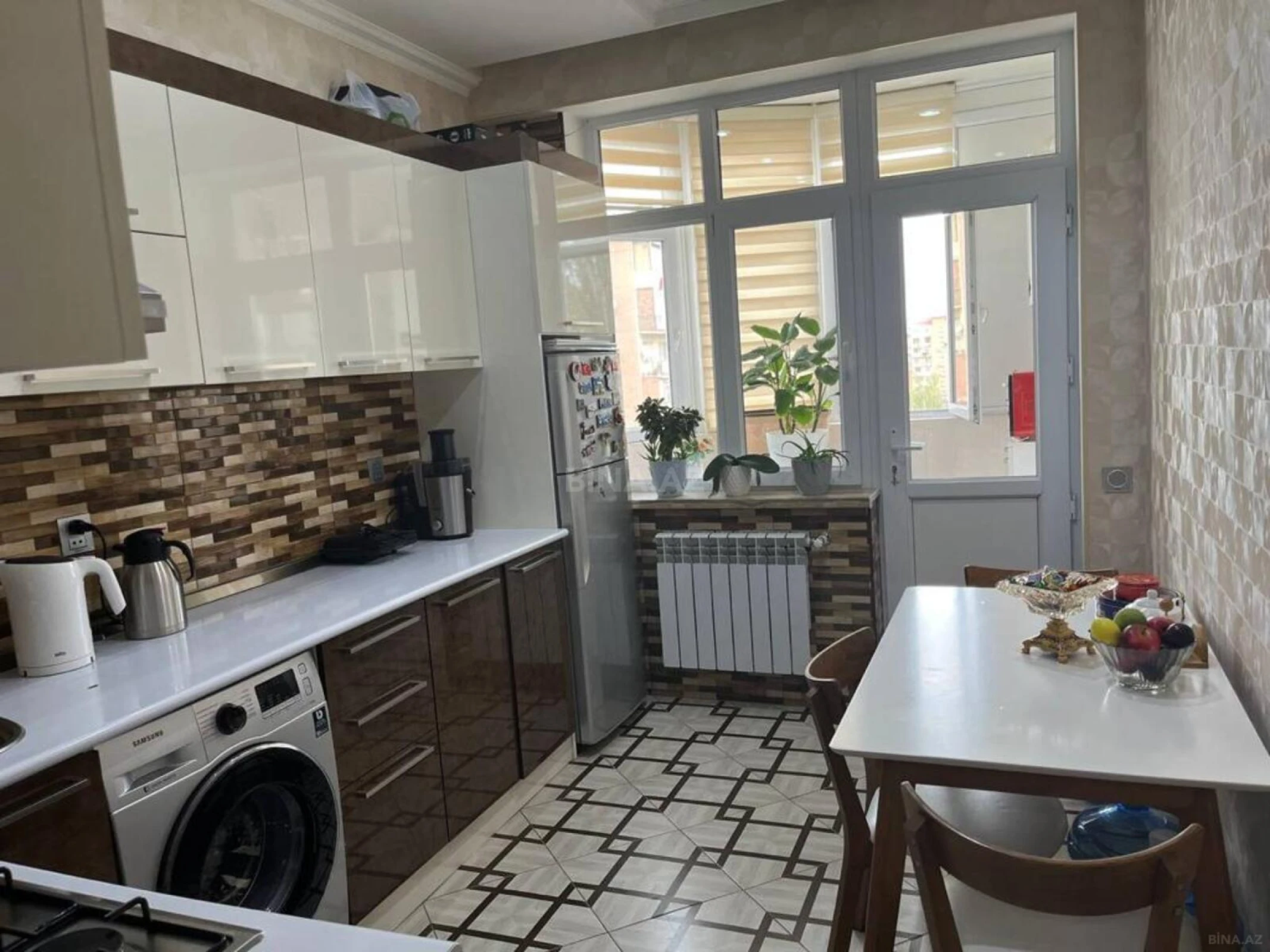 Satılır 3 otaqlı mənzil 120 m²