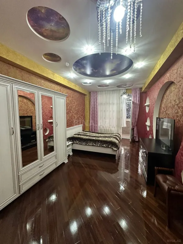 Kirayə verilir 3 otaqlı mənzil 150 m²