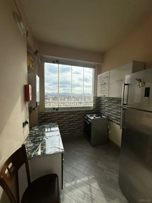 Kirayə verilir 3 otaqlı mənzil 150 m²