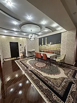 Kirayə verilir 3 otaqlı mənzil 150 m²