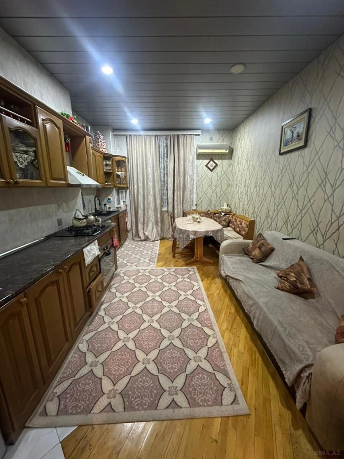 Satılır 3 otaqlı mənzil 128 m²
