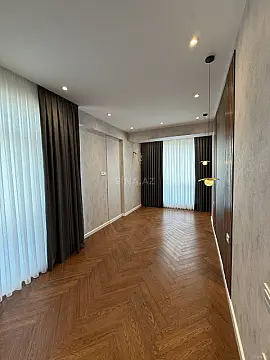 Satılır 3 otaqlı mənzil 125 m²