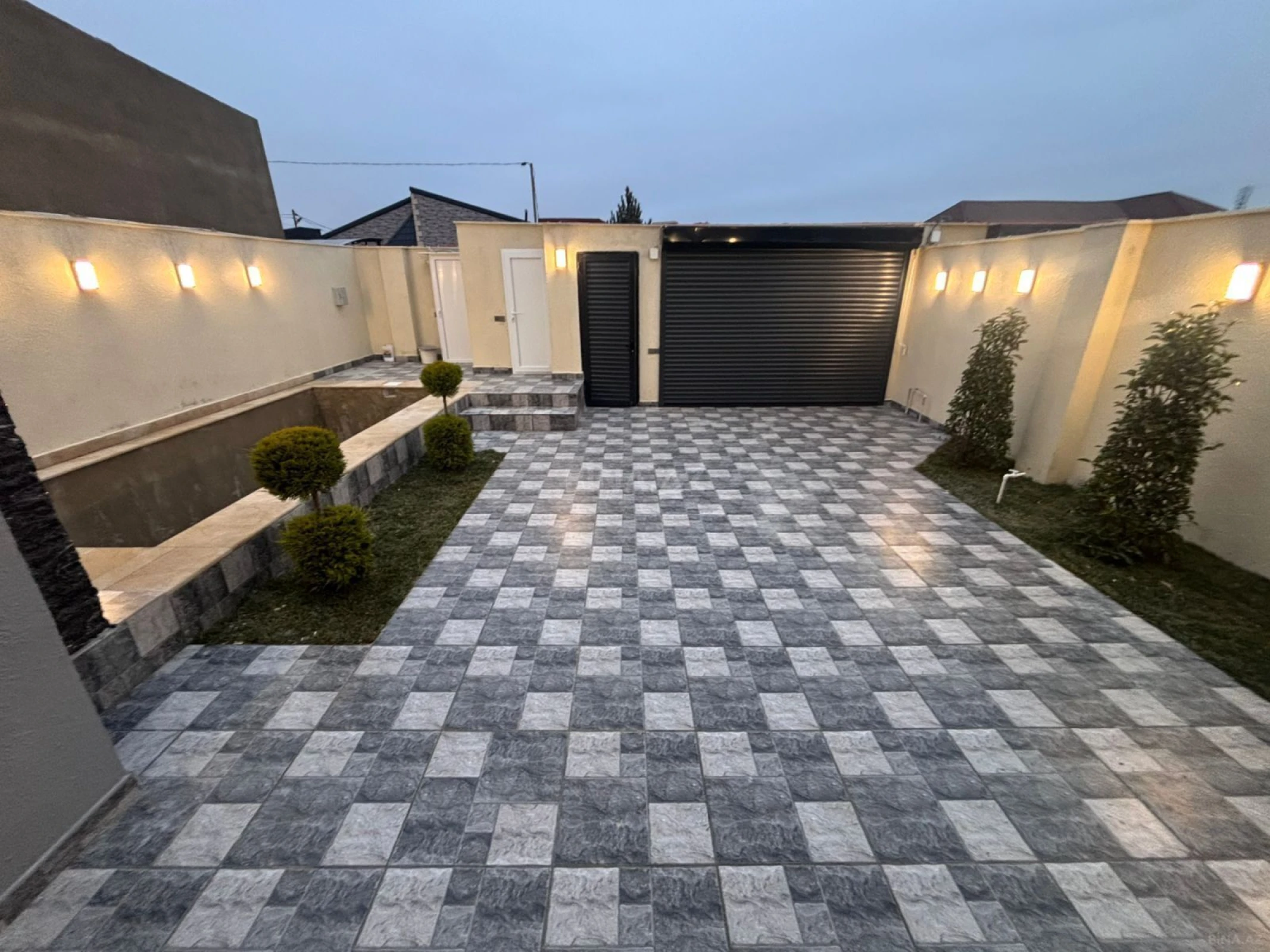 Satılır 4 otaqlı həyət evi 120 m²