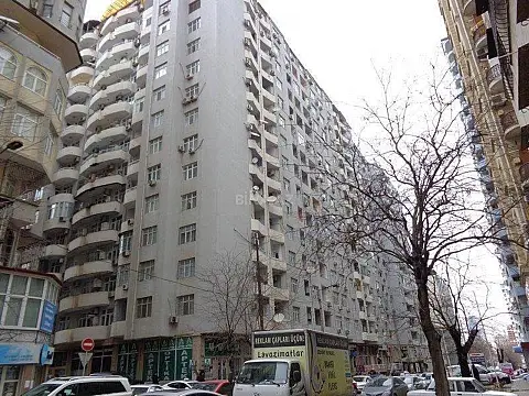 Satılır 3 otaqlı mənzil 110 m² — Bakı 3 otaq 110.00 m²