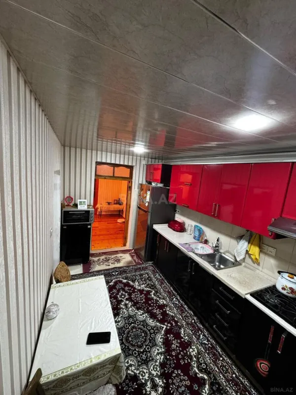 Satılır 6 otaqlı həyət evi 170 m²