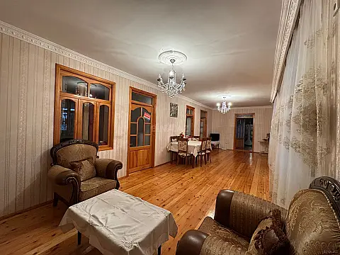 Satılır 6 otaqlı həyət evi 170 m²