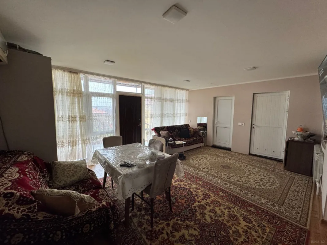 Satılır 6 otaqlı həyət evi 170 m²