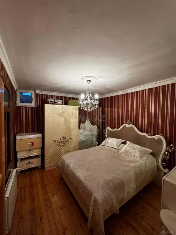 Satılır 6 otaqlı həyət evi 170 m²