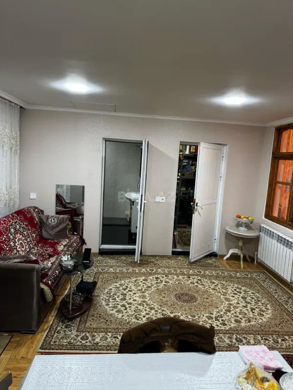 Satılır 6 otaqlı həyət evi 170 m²