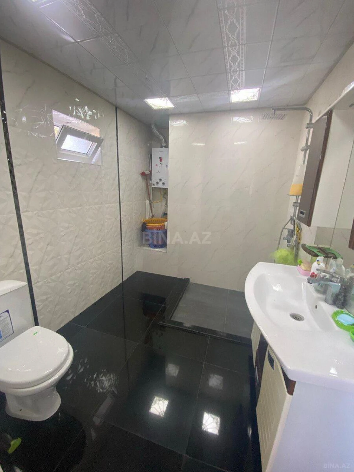 Satılır 6 otaqlı həyət evi 170 m²