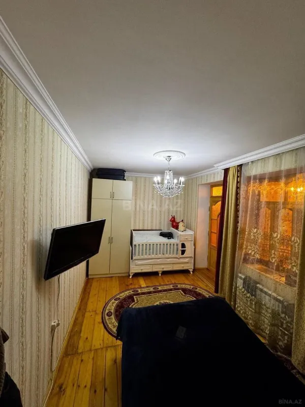 Satılır 6 otaqlı həyət evi 170 m²