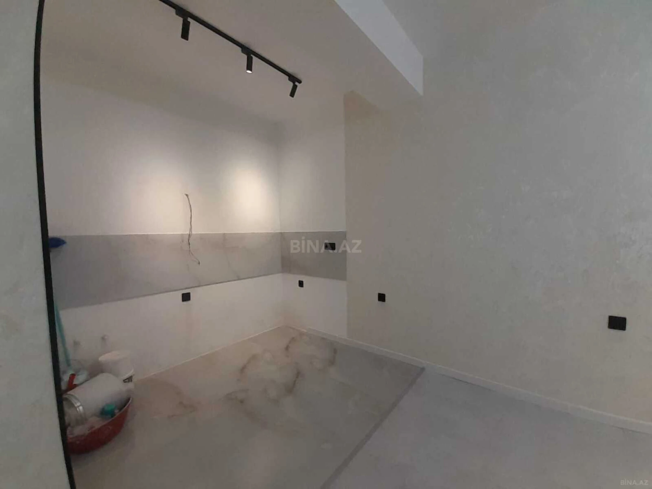 Satılır 2 otaqlı mənzil 56 m²