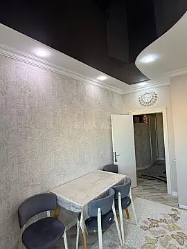 Satılır 3 otaqlı mənzil 76 m²