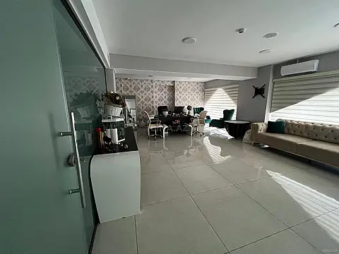 Kirayə verilir obyekt 380 m²