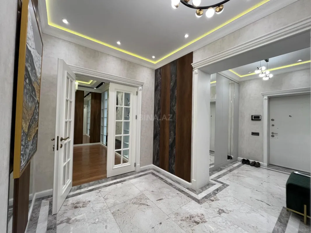 Kirayə verilir 2 otaqlı mənzil 105 m²