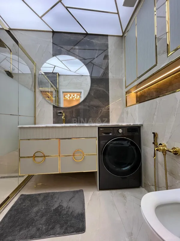 Kirayə verilir 2 otaqlı mənzil 105 m²