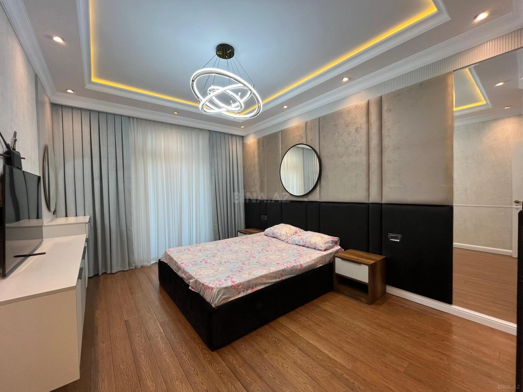 Kirayə verilir 2 otaqlı mənzil 105 m²