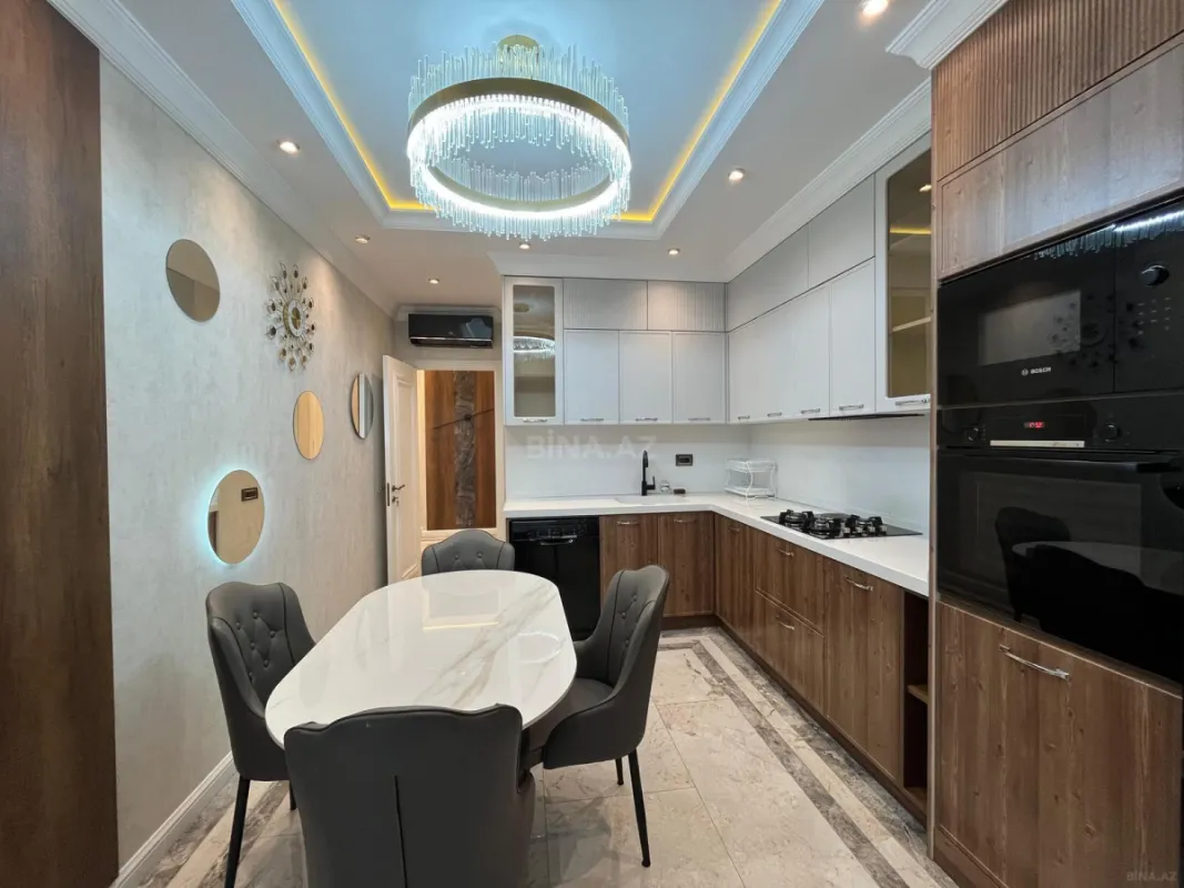 Kirayə verilir 2 otaqlı mənzil 105 m²