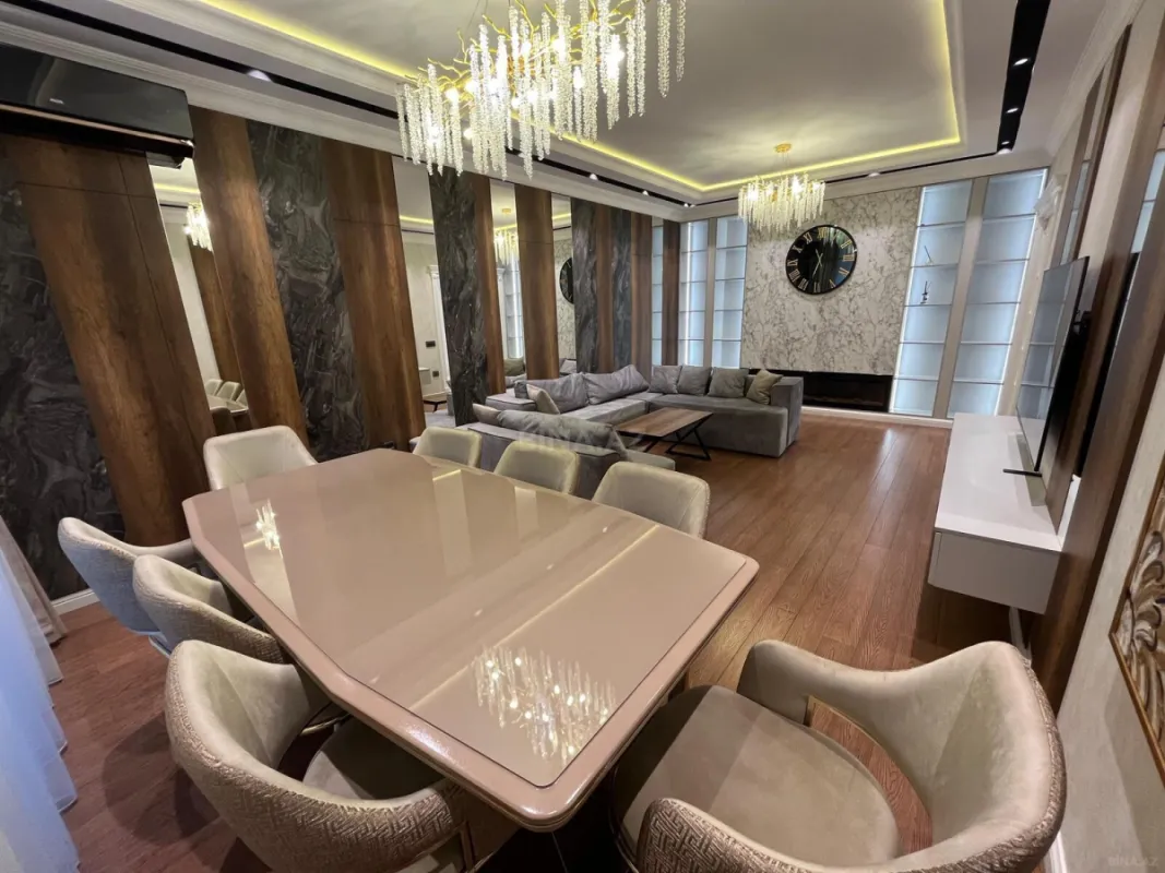 Kirayə verilir 2 otaqlı mənzil 105 m²