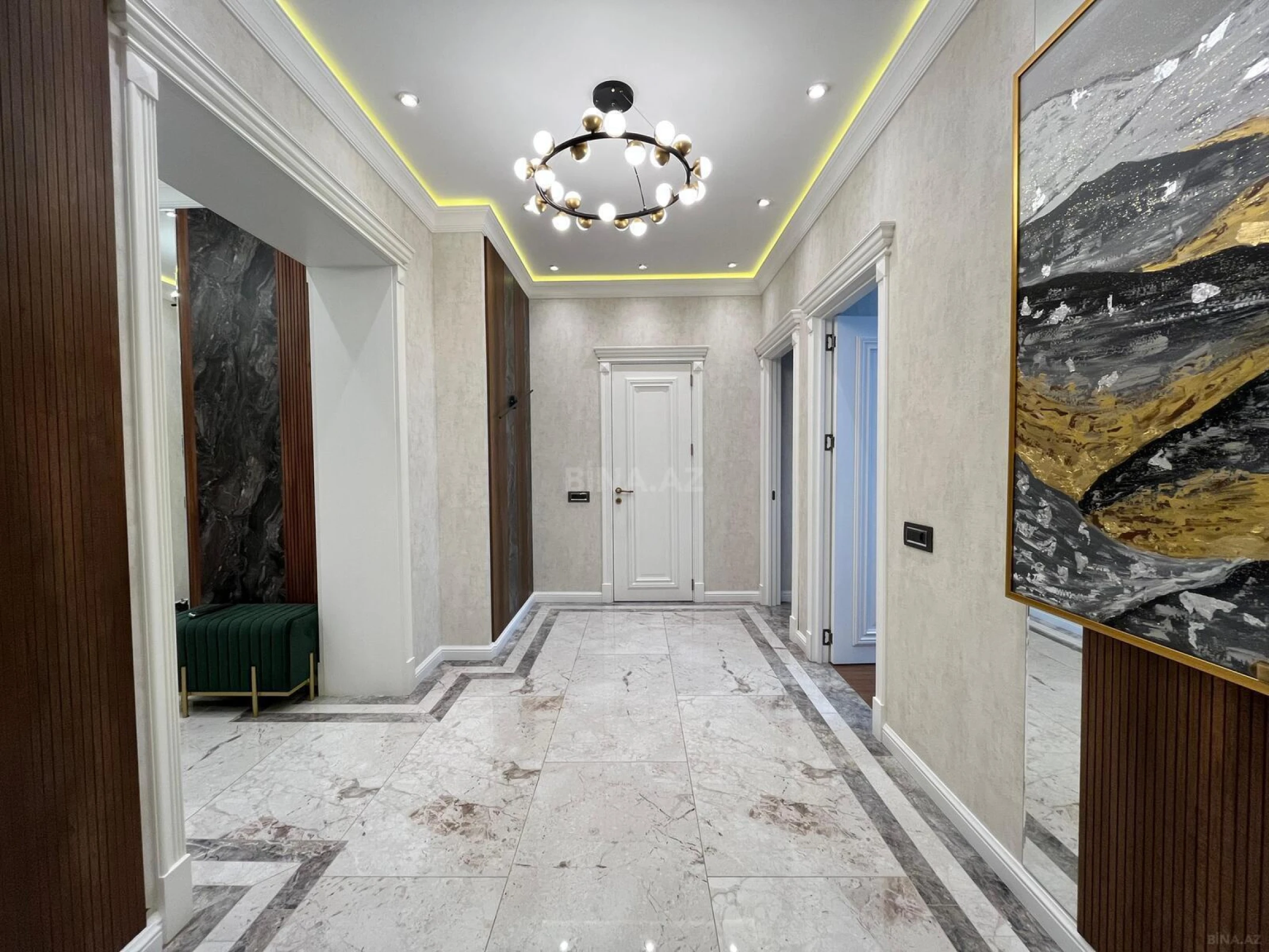 Kirayə verilir 2 otaqlı mənzil 105 m²