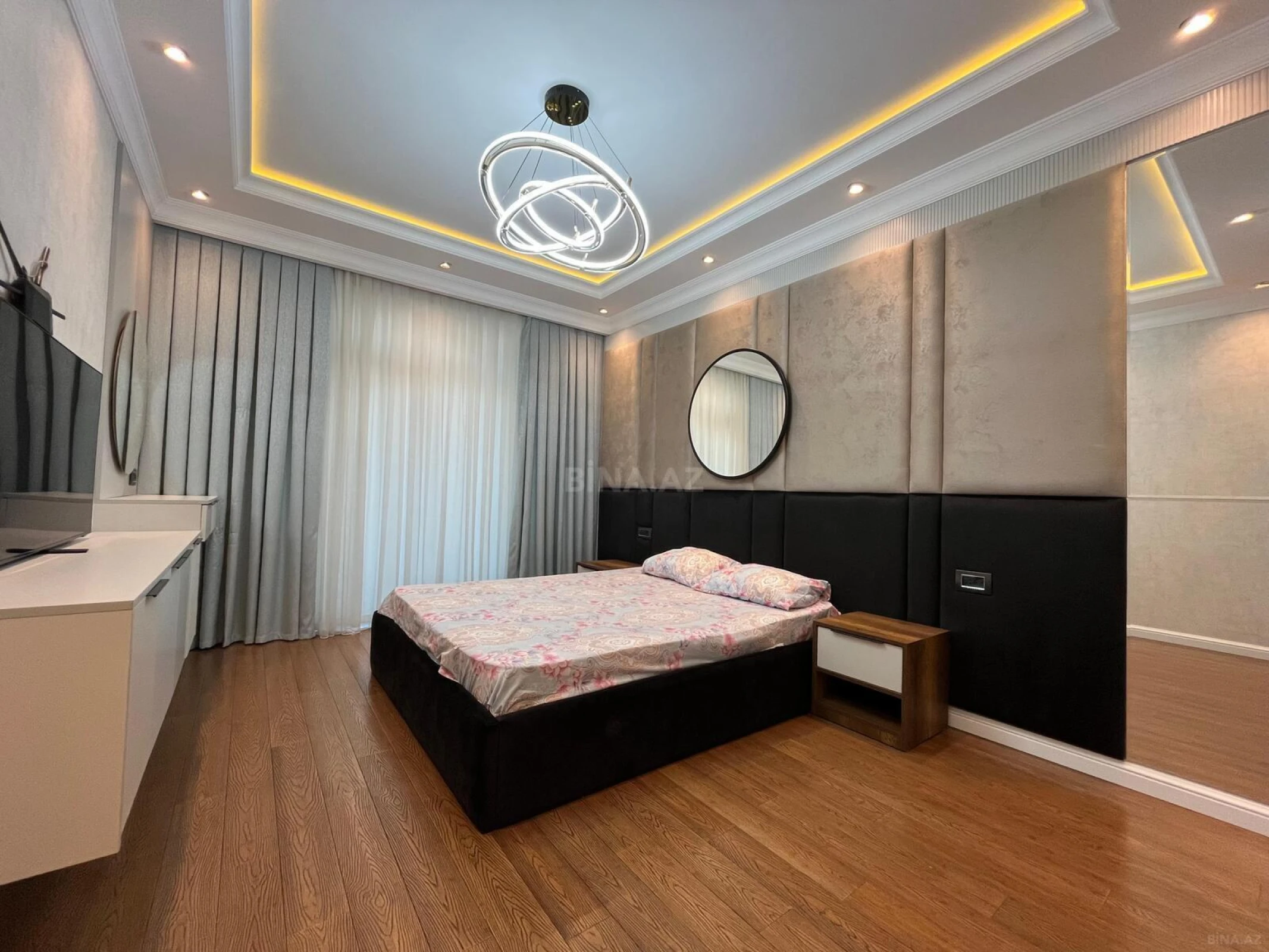 Kirayə verilir 2 otaqlı mənzil 105 m²