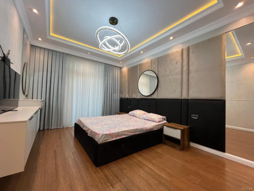 Kirayə verilir 2 otaqlı mənzil 105 m²