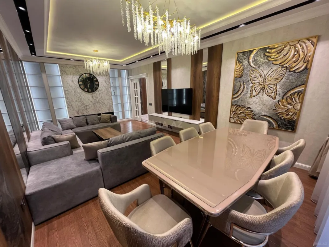 Kirayə verilir 2 otaqlı mənzil 105 m²