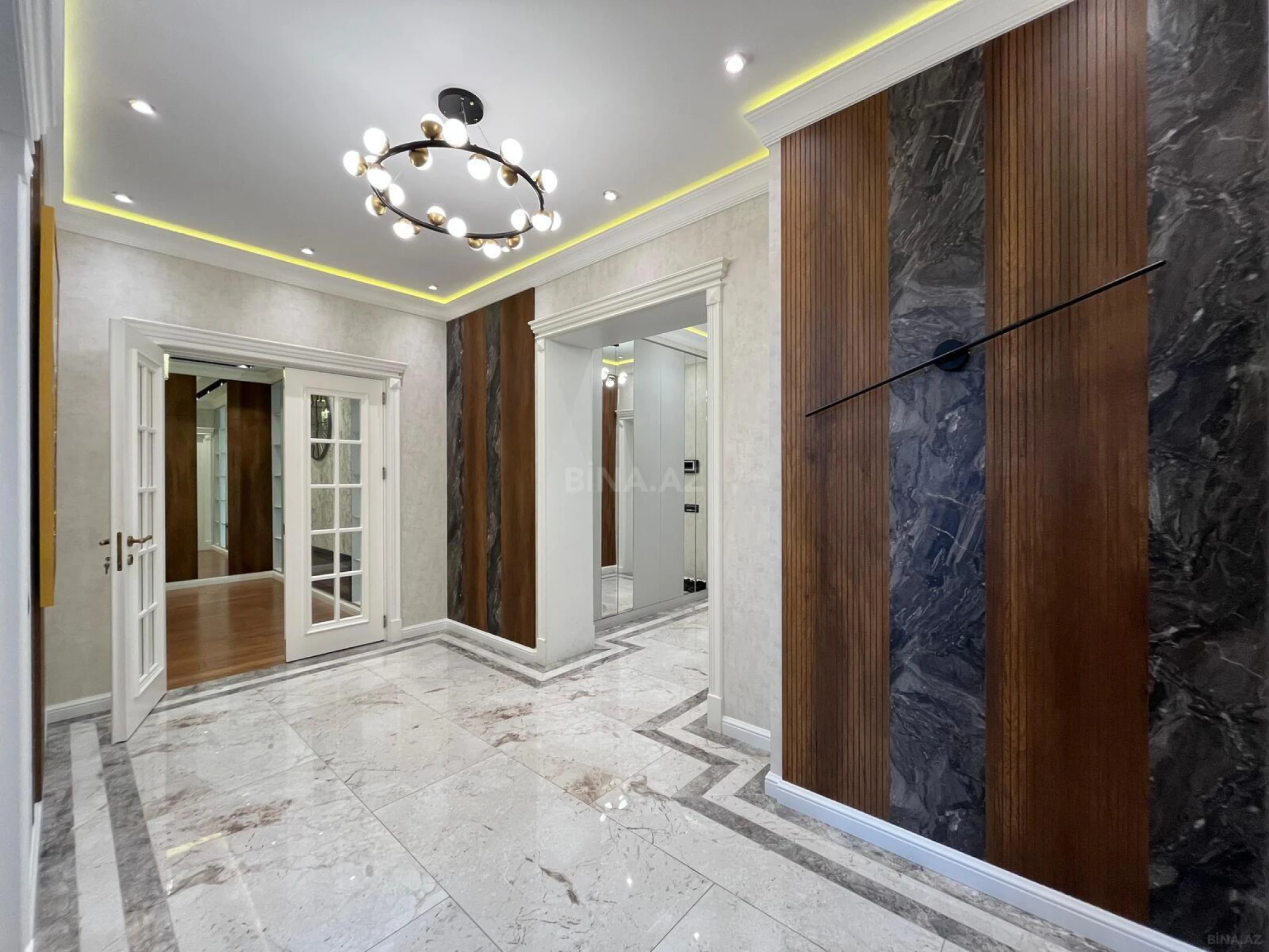 Kirayə verilir 2 otaqlı mənzil 105 m²