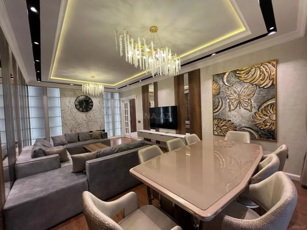 Kirayə verilir 2 otaqlı mənzil 105 m²