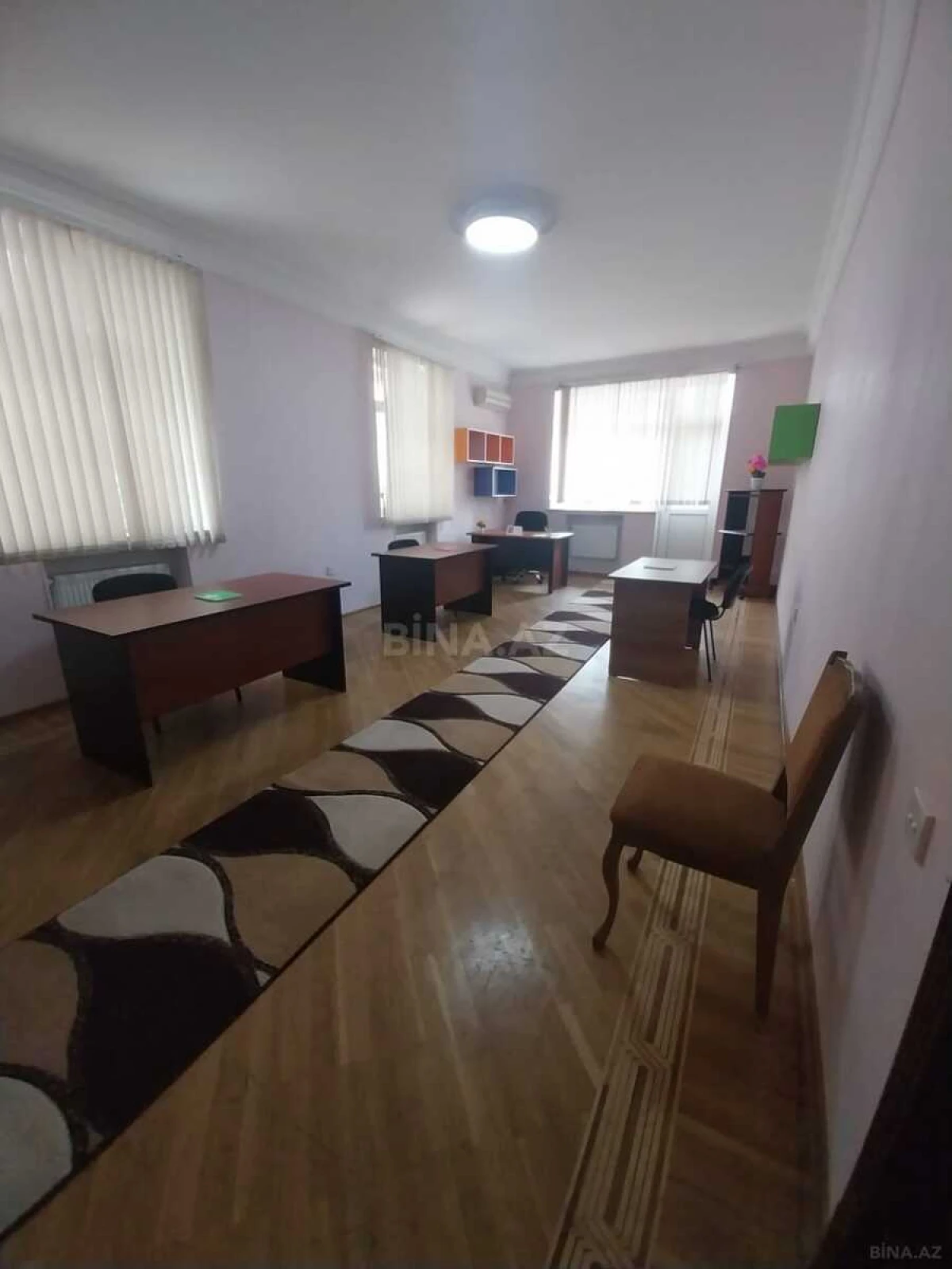Kirayə verilir 4 otaqlı ofis 250 m²
