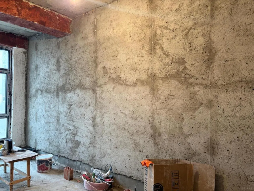 Satılır 2 otaqlı mənzil 84 m²