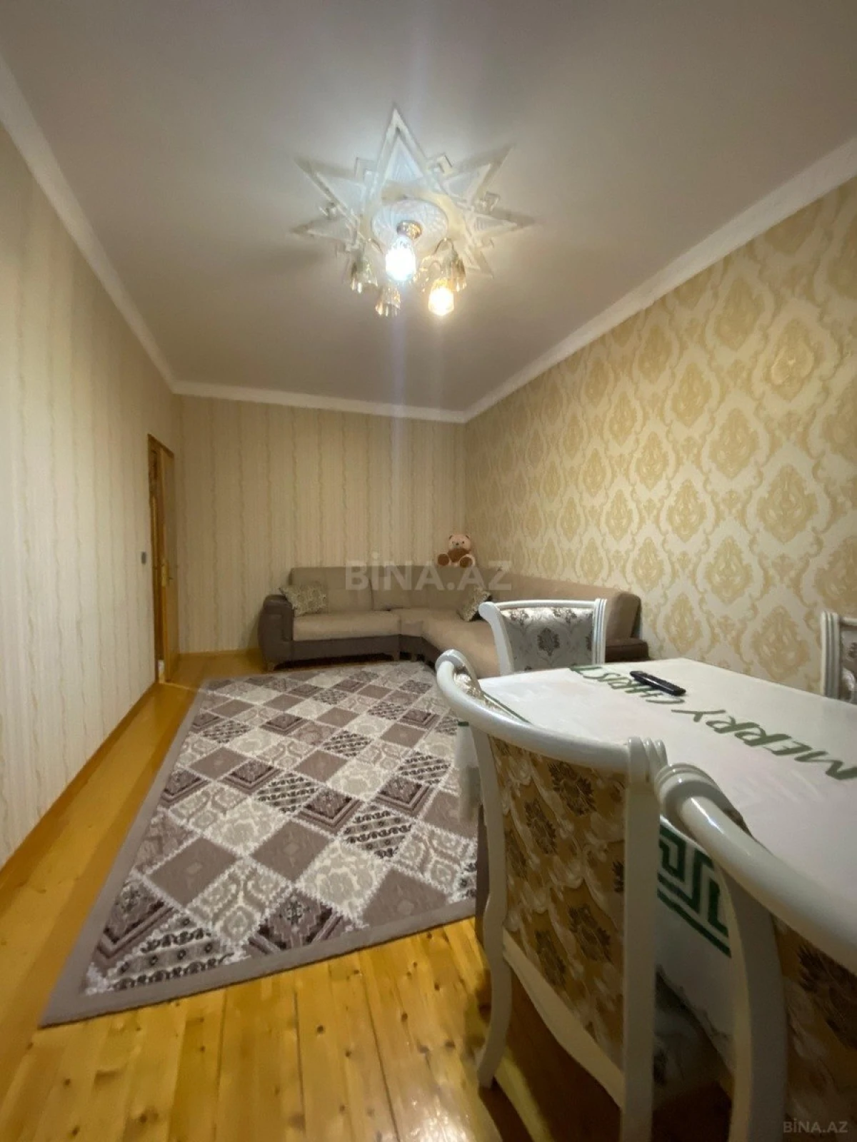 Satılır 2 otaqlı mənzil 65 m²