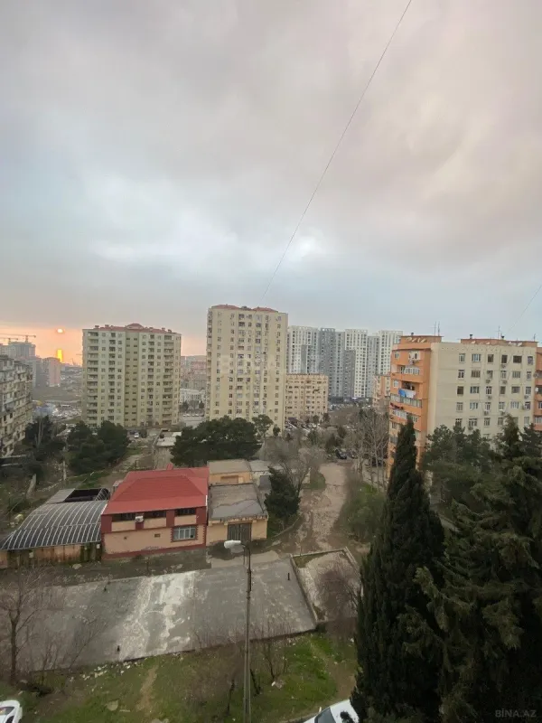 Satılır 2 otaqlı mənzil 65 m²
