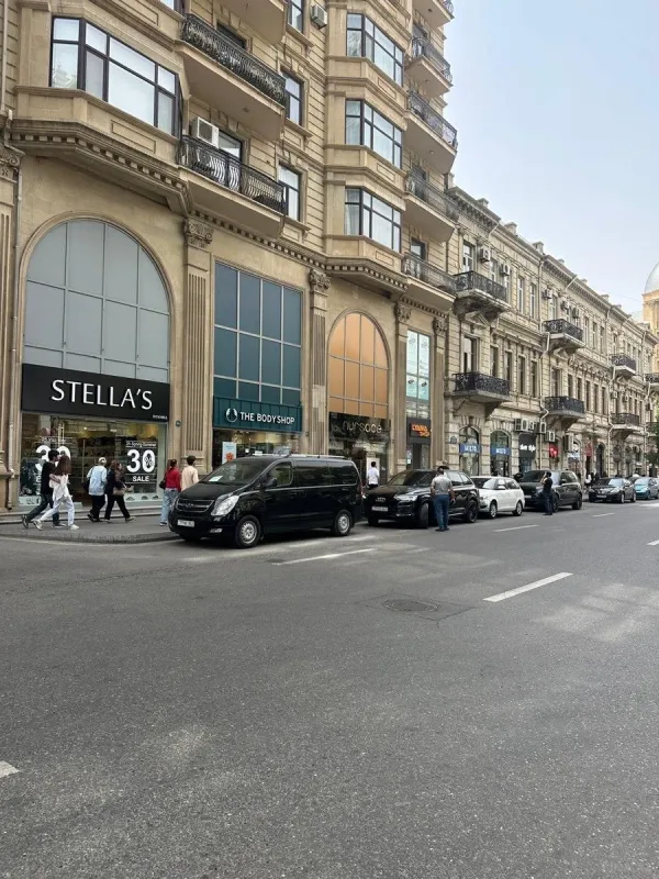 Kirayə verilir obyekt 120 m²