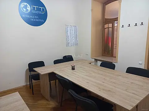 Kirayə verilir 4 otaqlı ofis 180 m²