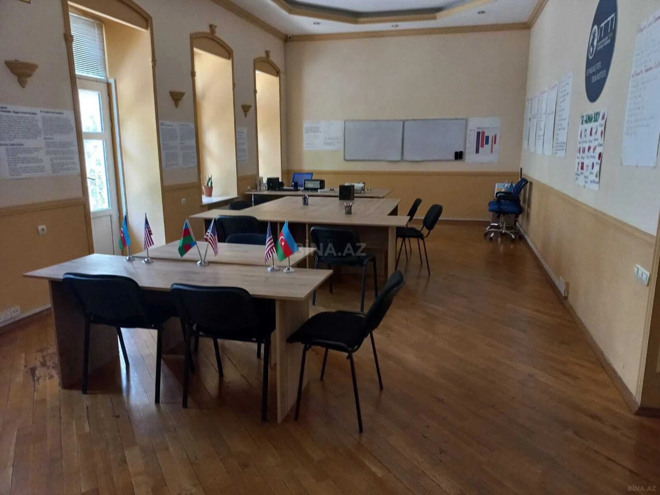 Kirayə verilir 4 otaqlı ofis 180 m²