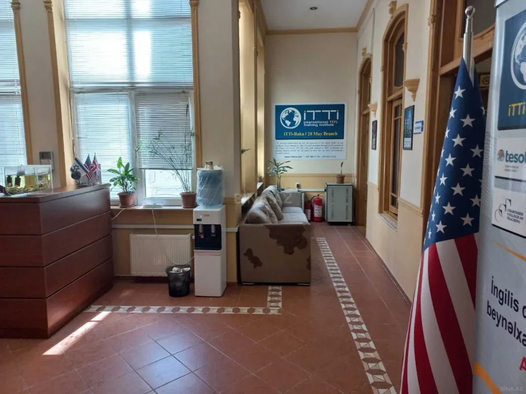 Kirayə verilir 4 otaqlı ofis 180 m²