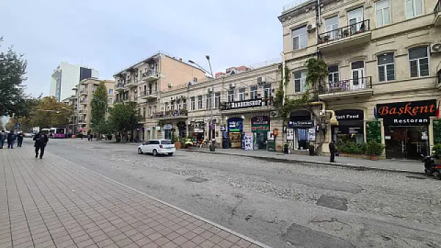 Kirayə verilir 4 otaqlı ofis 180 m²