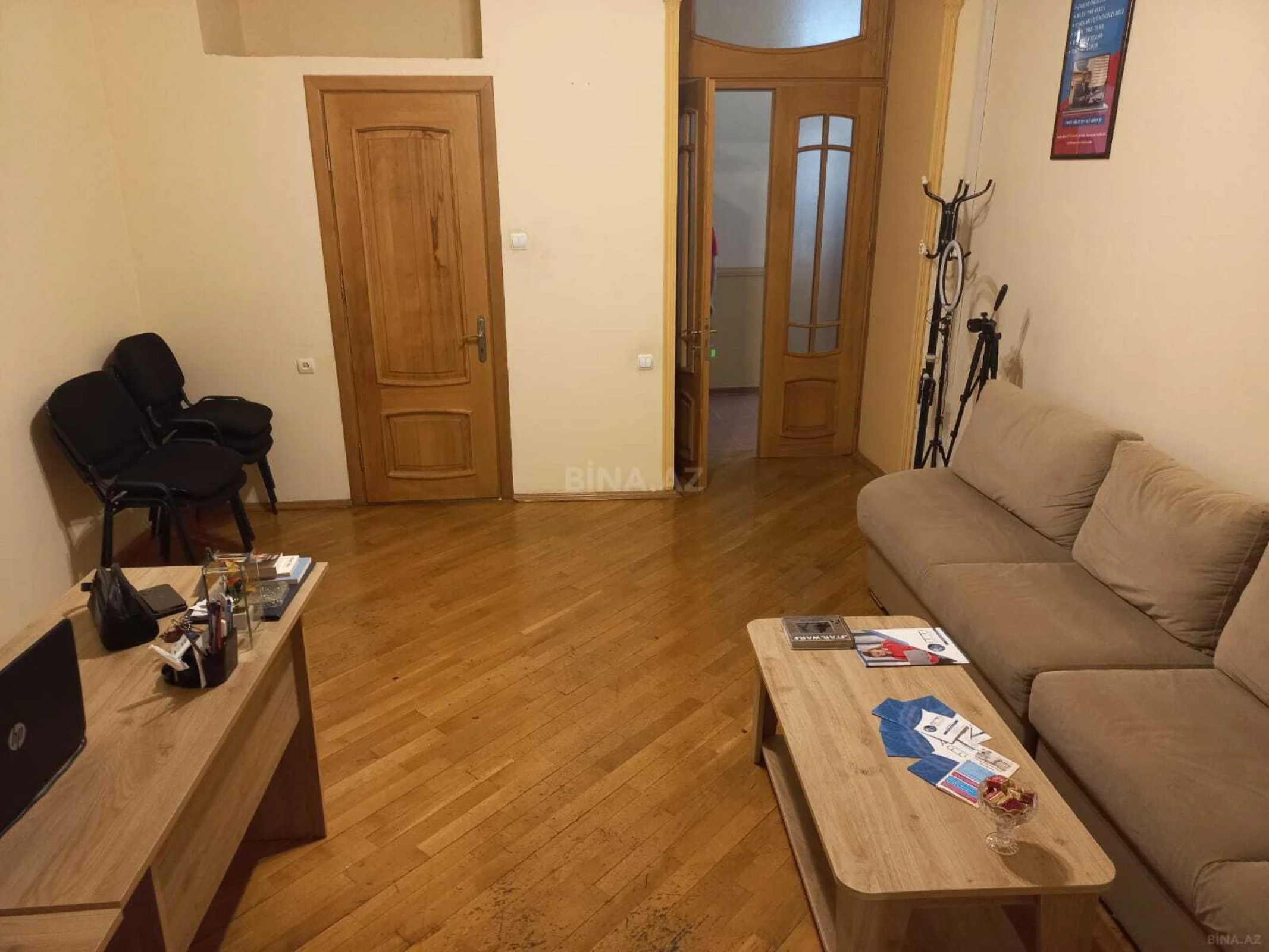 Kirayə verilir 4 otaqlı ofis 180 m²