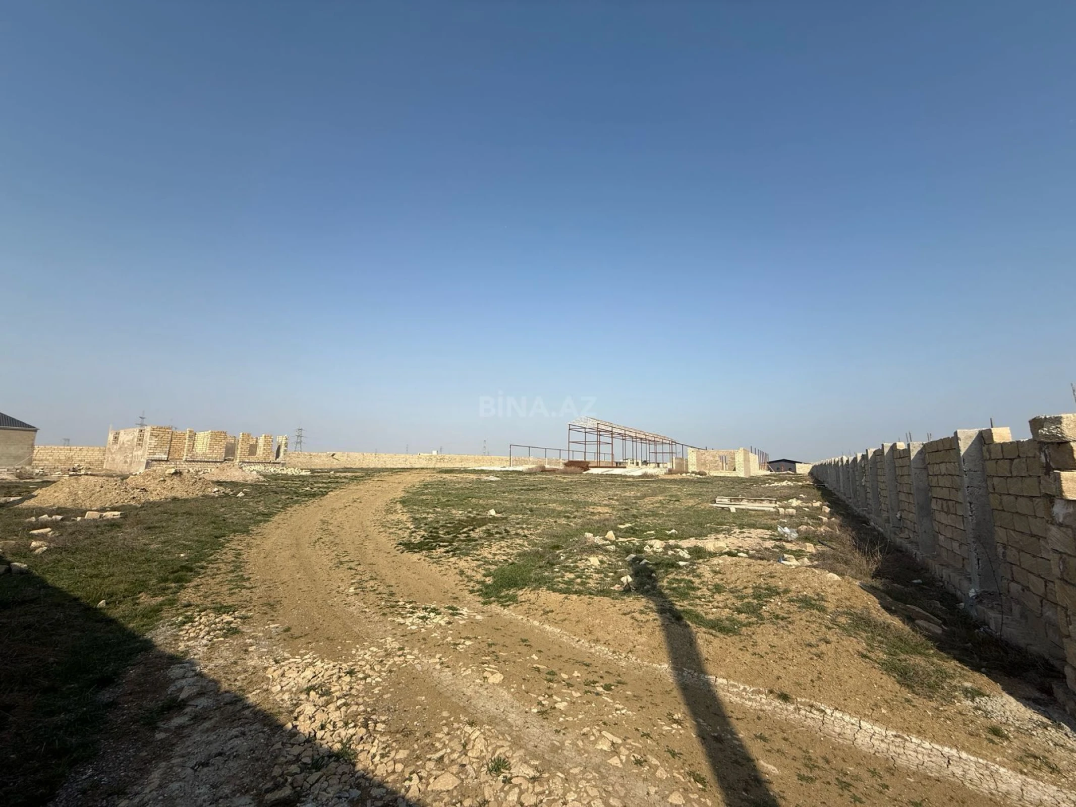 Satılır obyekt 100 m²