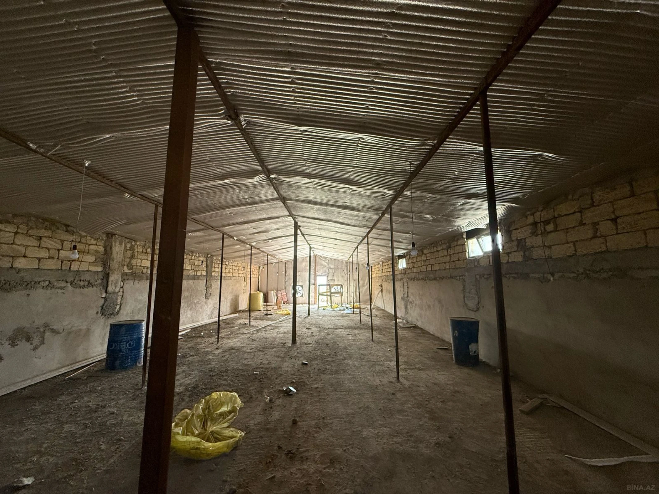 Satılır obyekt 100 m²