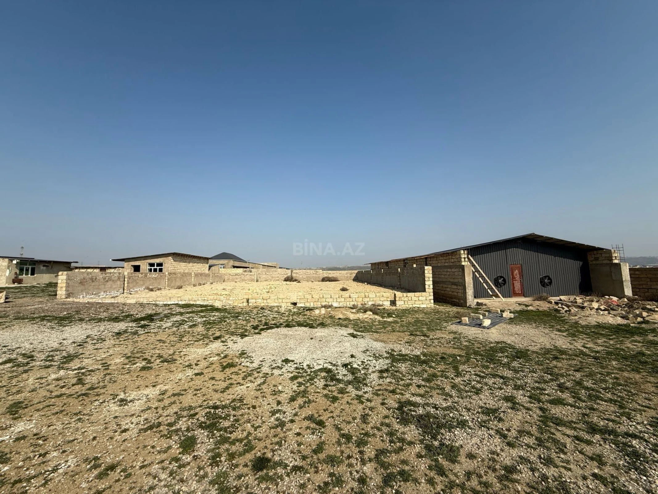 Satılır obyekt 100 m²