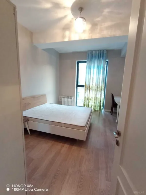 Kirayə verilir 2 otaqlı mənzil 80 m²