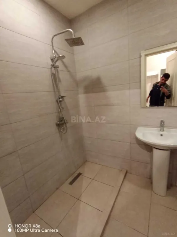 Kirayə verilir 2 otaqlı mənzil 80 m²